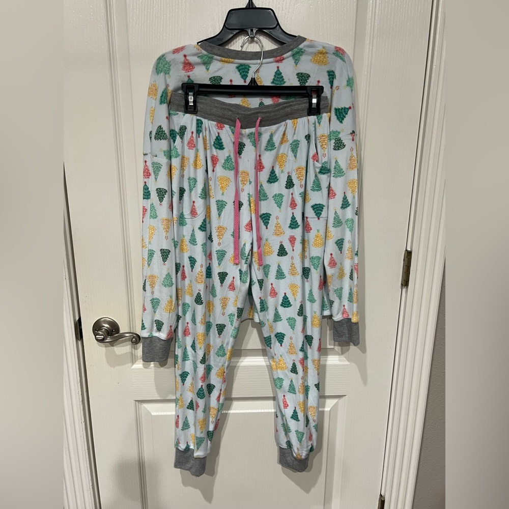 Cuddl Duds Multicolor Christmas Tree Print Pajama Set (NWT!!!) - Picture 4 of 9